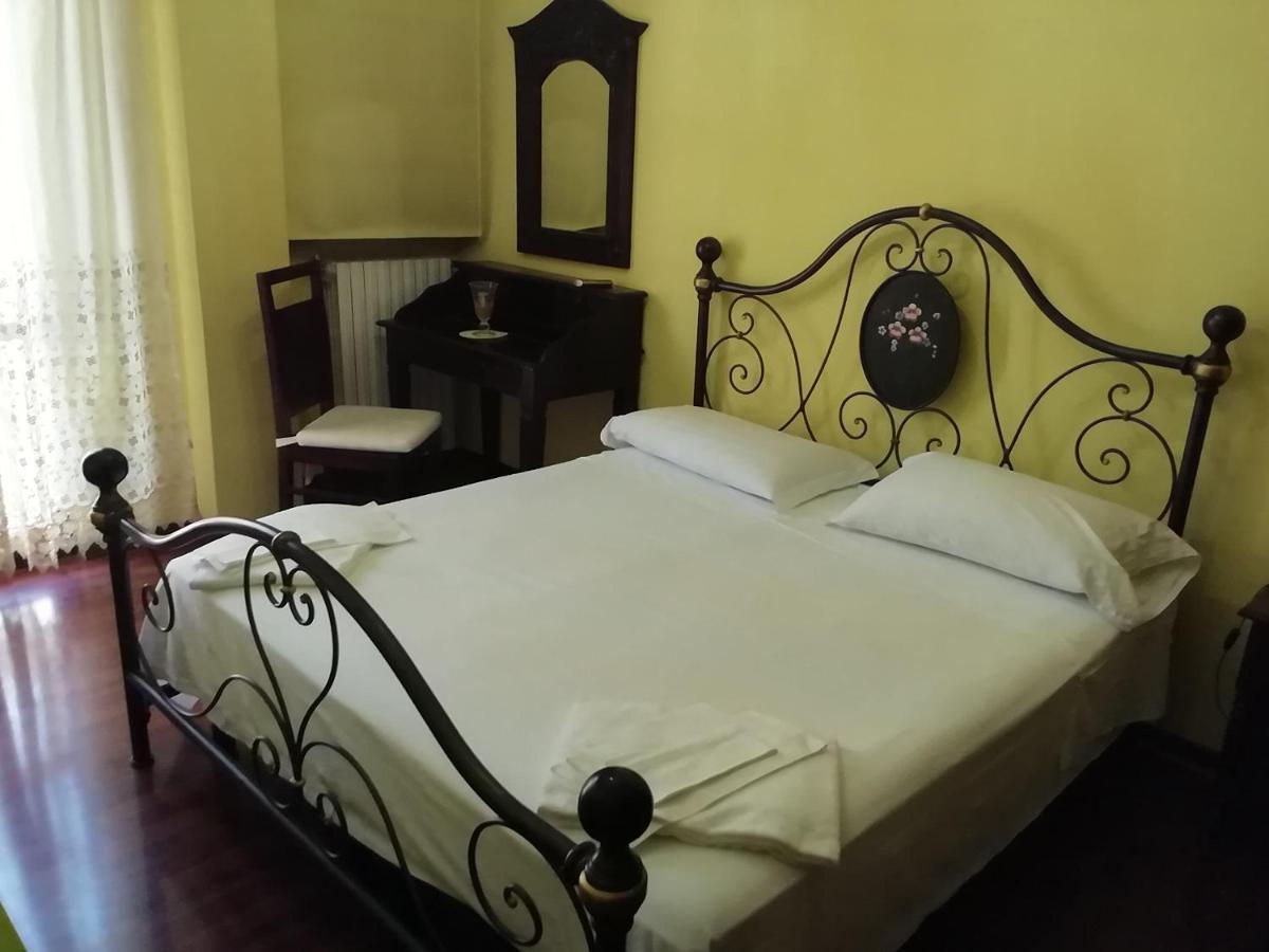 Hotel La Carina غروتاميناردا المظهر الخارجي الصورة