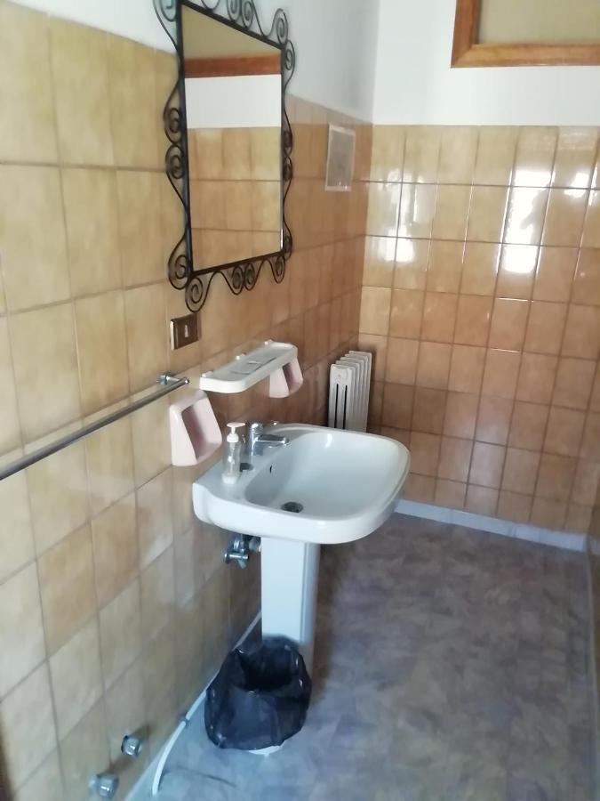 Hotel La Carina غروتاميناردا المظهر الخارجي الصورة